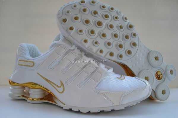 Or Et Blanc Chaussures Nike Shox Nz